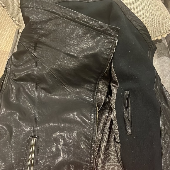 Line Leather Jacket - Picture 7 of 7